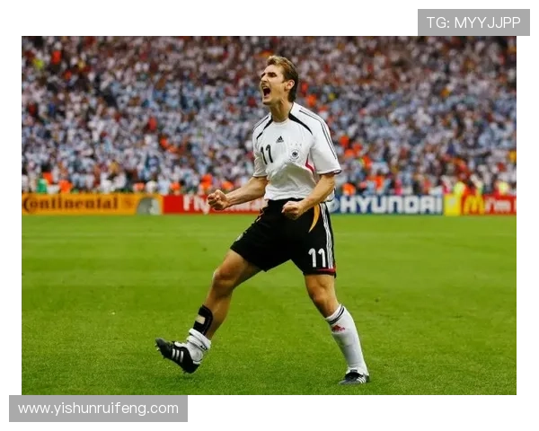 足球明星阿菲夫的职业生涯与成就解析 足球明星阿菲夫的职业生涯与成就解析