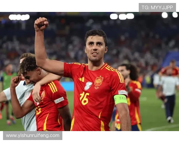 足球场上的时尚风向标:那些发型最酷的女足球明星们 足球场上的时尚风向标:那些发型最酷的女足球明星们